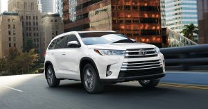White 2019 Toyota Highlander Hybrid | Priority Toyota Chesapeake in Chesapeake, VA