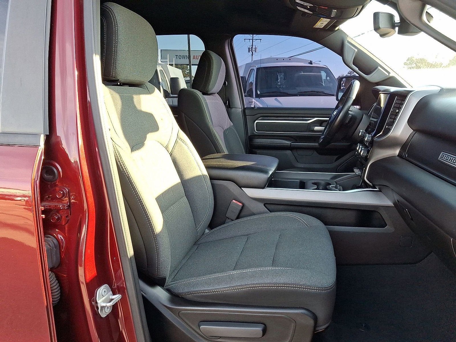 2019 RAM 1500 Big Horn/Lone Star Crew Cab 4x4 5'7" Box