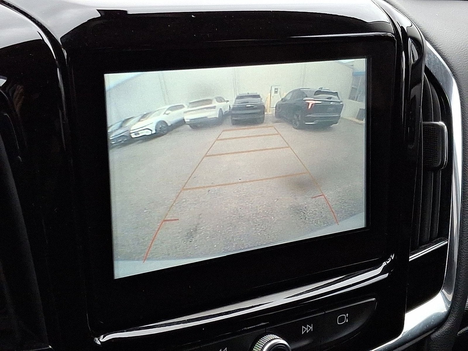 2018 Chevrolet Traverse LT Cloth