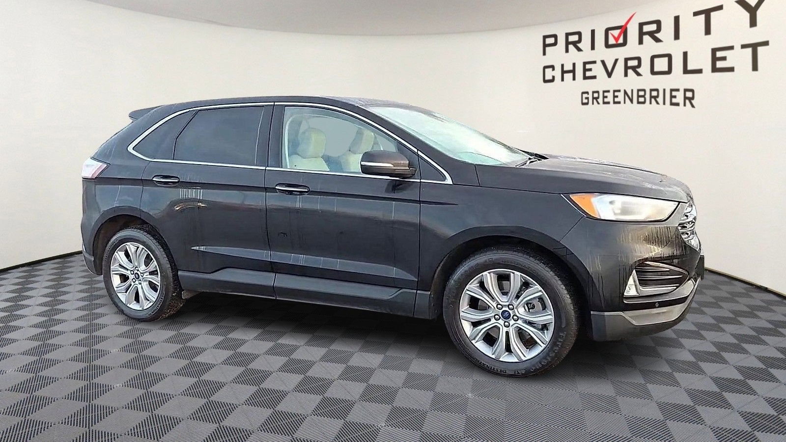 2022 Ford Edge Titanium