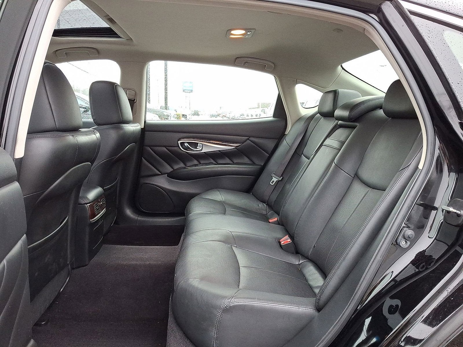 2017 INFINITI Q70L 3.7X