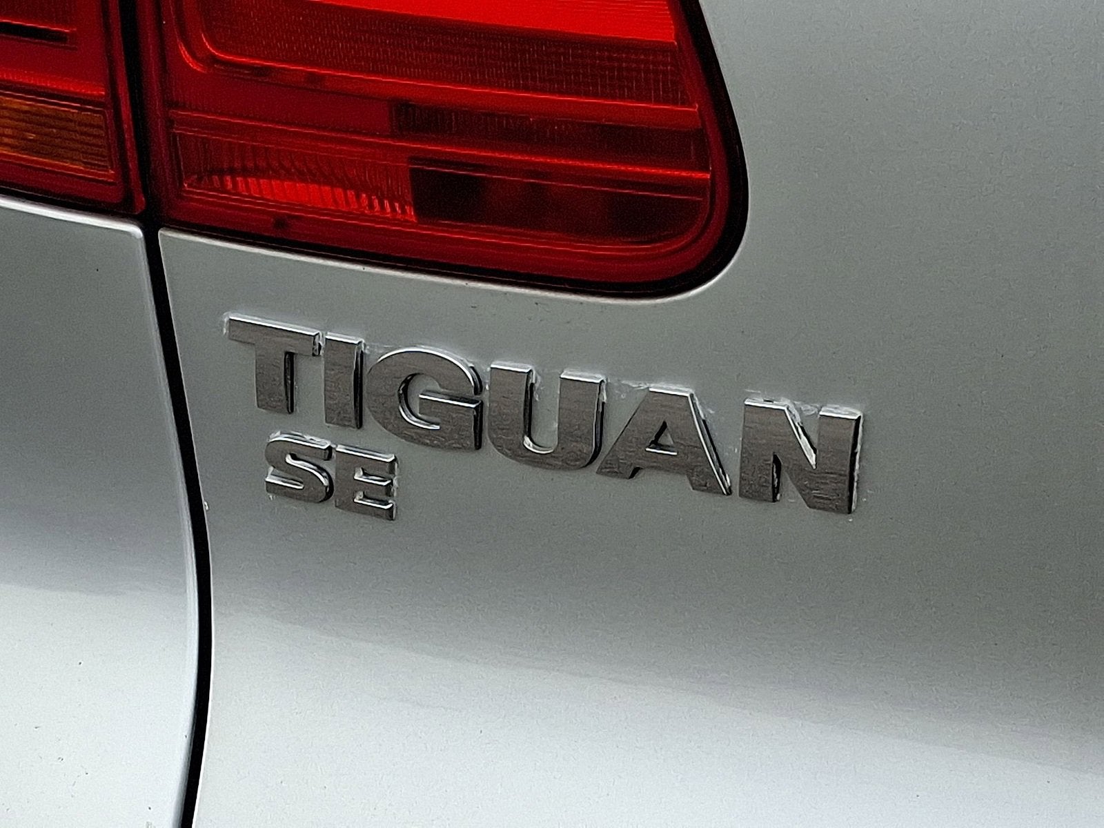 2016 Volkswagen Tiguan SE