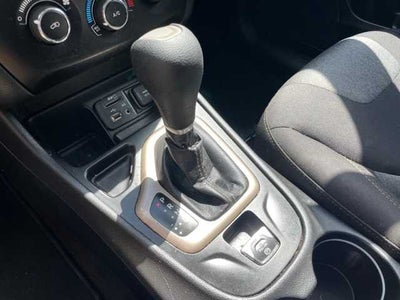 2017 Jeep Cherokee Sport