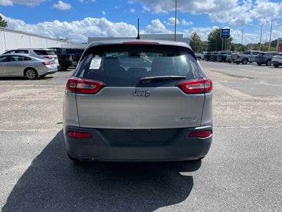 2017 Jeep Cherokee Sport