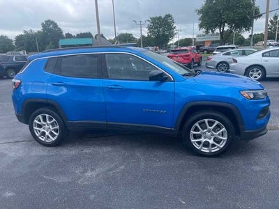 2023 Jeep Compass Latitude Lux