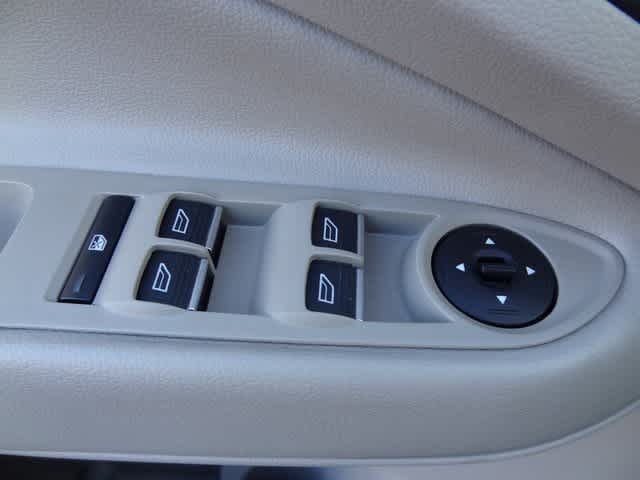 2017 Ford C-Max Hybrid Titanium