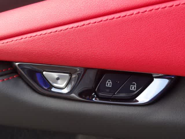 2024 Chevrolet Corvette Stingray w/2LT