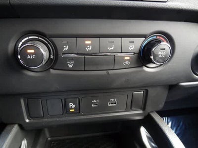 2024 Nissan Frontier SV