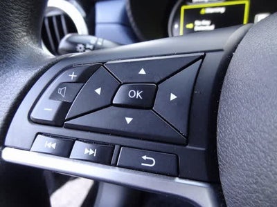 2023 Nissan Versa 1.6 SV