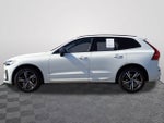 2022 Volvo XC60 B5 R-Design
