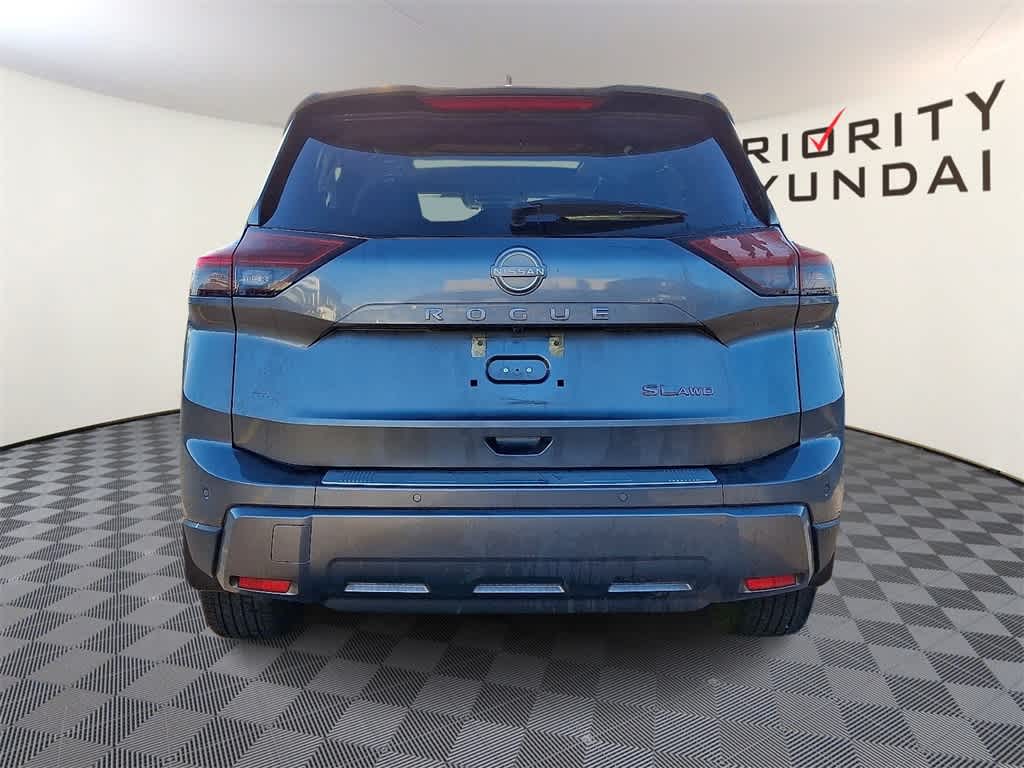 2024 Nissan Rogue SL