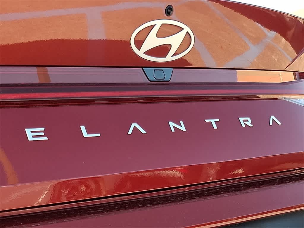 2025 Hyundai Elantra Limited