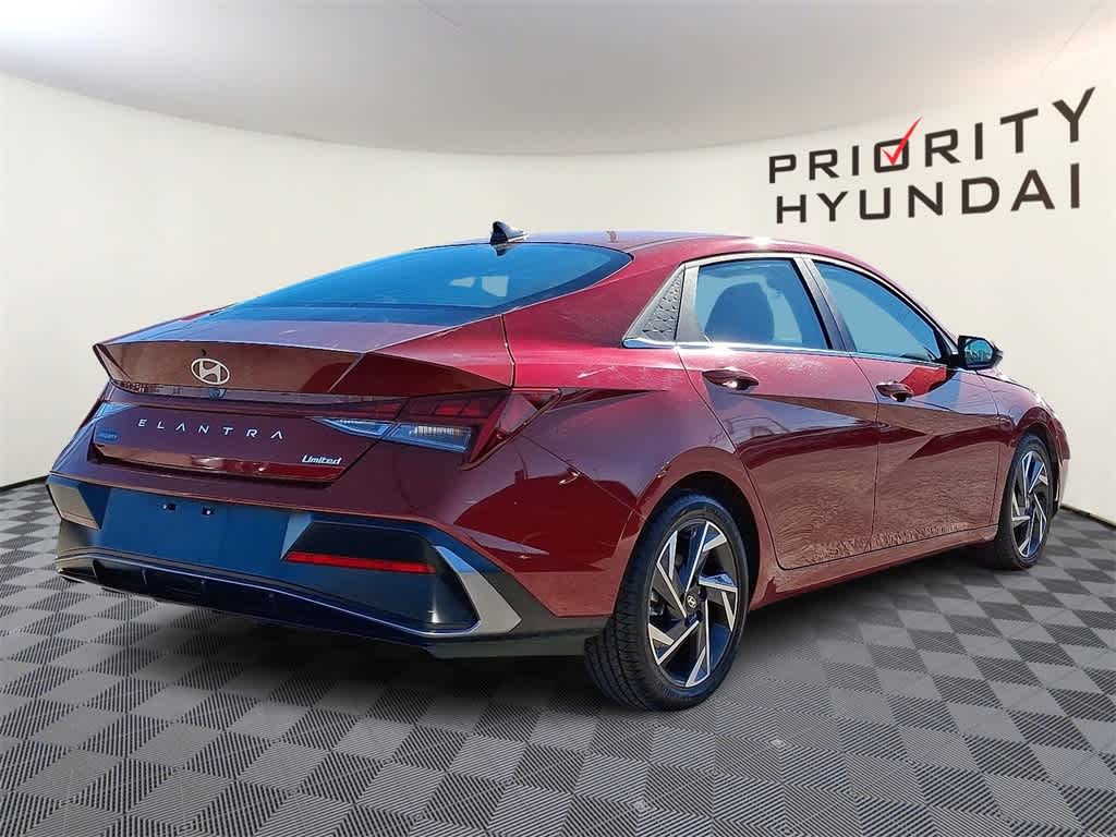 2025 Hyundai Elantra Limited