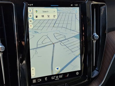 2024 Volvo XC60 Plus Dark Theme