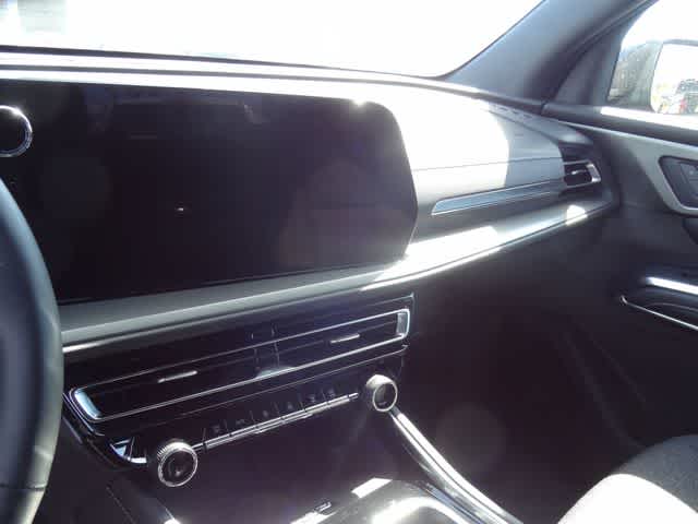 2025 Chevrolet Traverse FWD LT