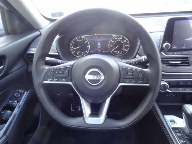 2023 Nissan Altima SV - Photo 12