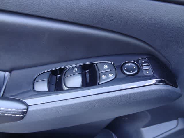 2023 Nissan Altima SV - Photo 14
