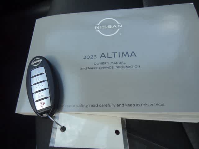 2023 Nissan Altima SV - Photo 28