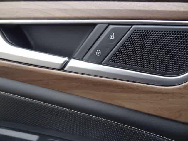 2024 Volkswagen Atlas SE w/Tech - Photo 20
