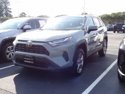 2023 Toyota RAV4 XLE