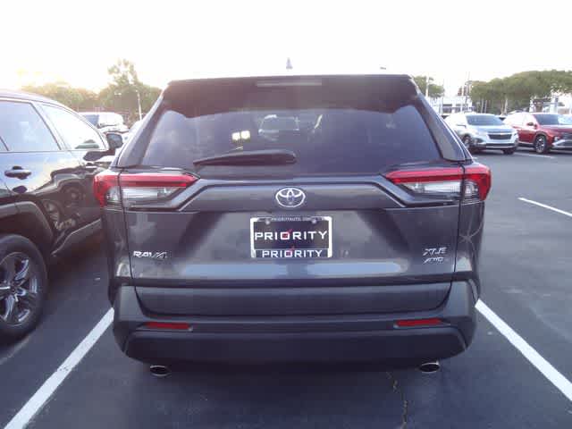 2021 Toyota RAV4 XLE