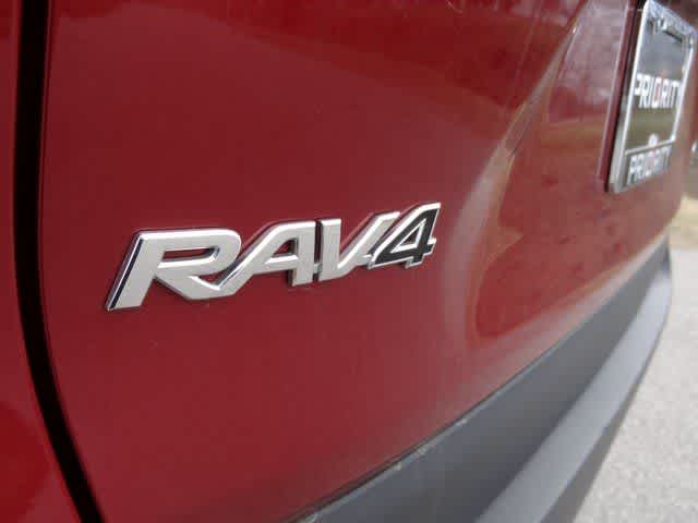2023 Toyota RAV4 XLE