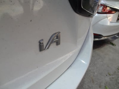 2017 Toyota Yaris iA Auto (Natl)