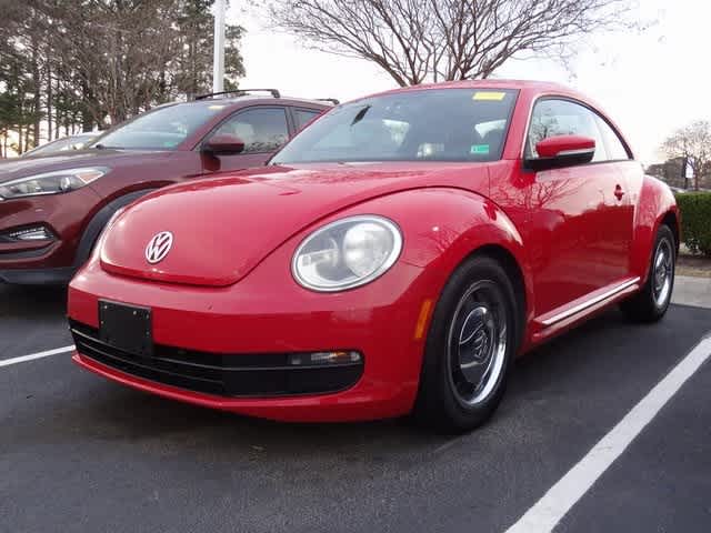 2012 Volkswagen Beetle 2.5L w/Sound/Nav PZEV