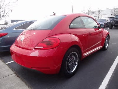 2012 Volkswagen Beetle 2.5L w/Sound/Nav PZEV