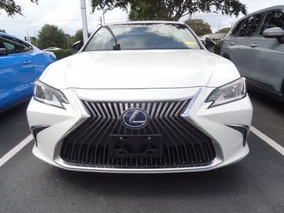 2020 Lexus ES 300h Luxury
