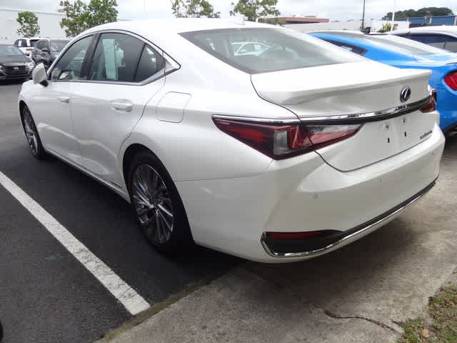 2020 Lexus ES 300h Luxury