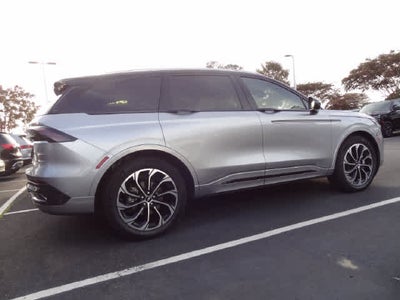2025 Lincoln Nautilus Reserve