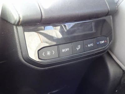 2023 Toyota Highlander Hybrid Bronze Edition