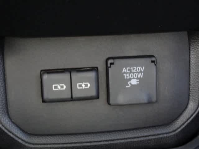 2023 Toyota Highlander Hybrid Bronze Edition