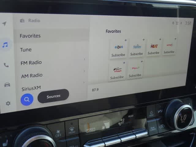 2023 Toyota Highlander Hybrid Bronze Edition