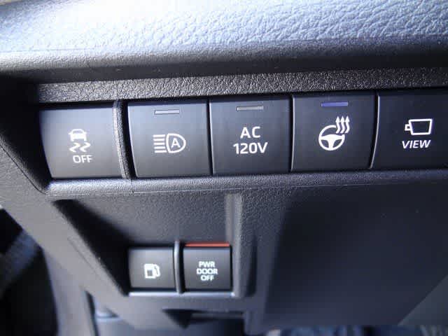 2023 Toyota Sienna Platinum