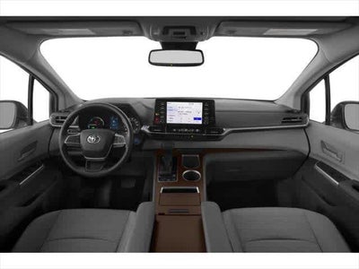 2023 Toyota Sienna LE