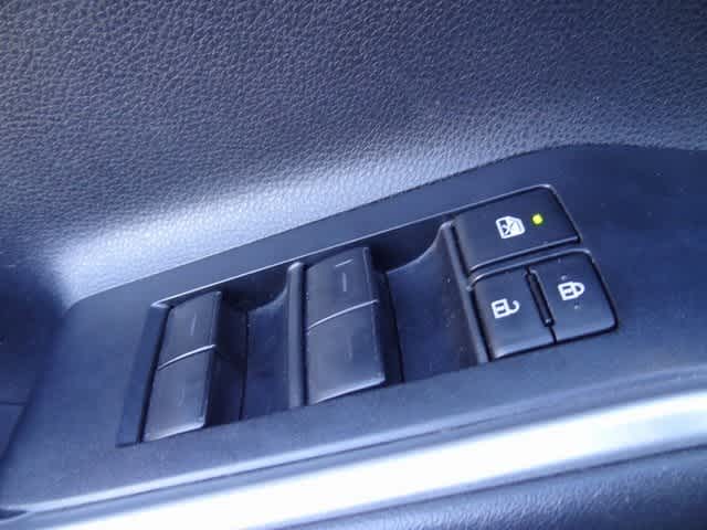 2023 Toyota Highlander Hybrid LE