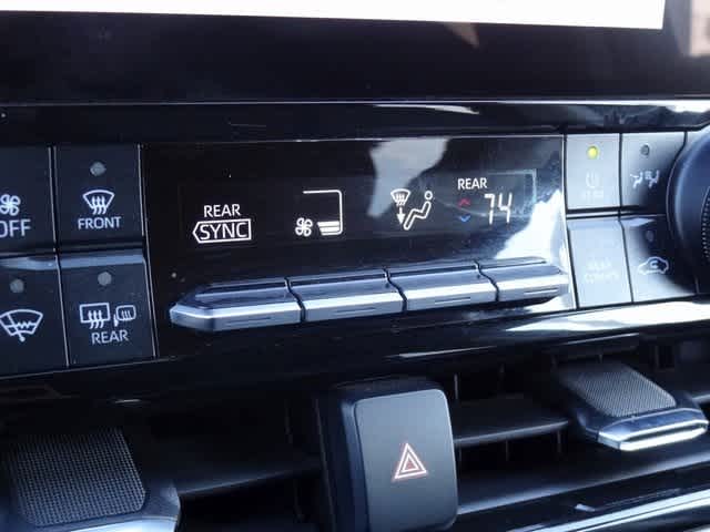 2023 Toyota Highlander Hybrid LE