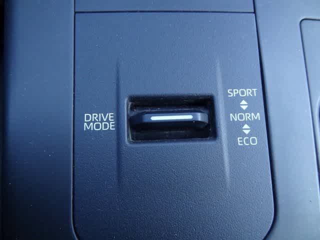 2023 Toyota Highlander Hybrid LE