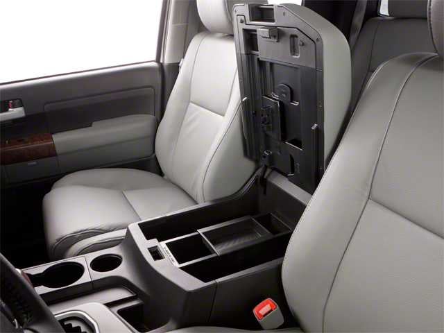 2010 Toyota Tundra Dbl 5.7L V8 6-Spd AT (Natl)