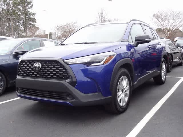 2025 Toyota Corolla Cross LE