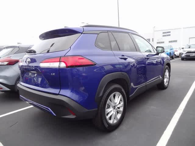 2025 Toyota Corolla Cross LE