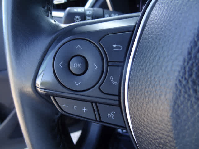 2025 Toyota Corolla Cross XLE
