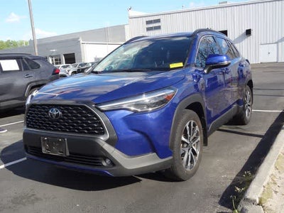 2023 Toyota Corolla Cross XLE