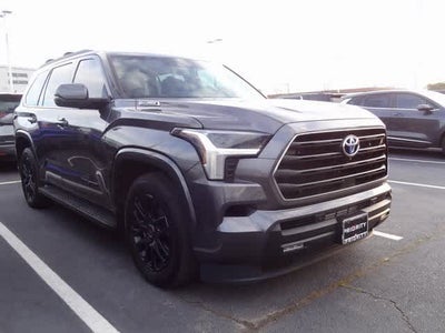 2023 Toyota Sequoia SR5
