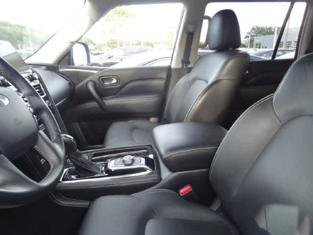 2022 INFINITI QX80 LUXE