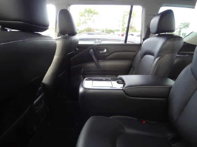 2022 INFINITI QX80 LUXE