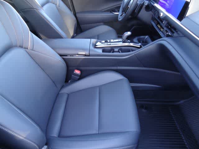 2025 Toyota Crown Signia XLE