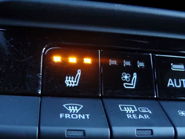 2025 Toyota Crown Signia XLE